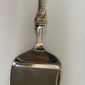 Pre owned Wallace Grande Baroque Pie Server